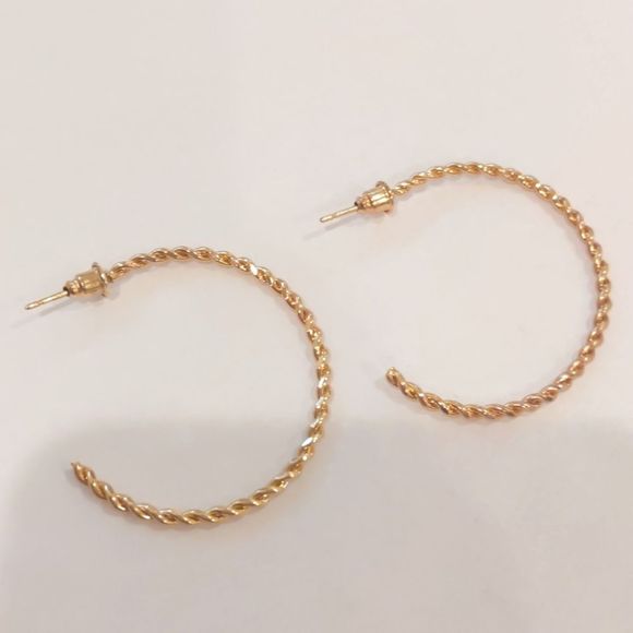 Gold Hoop Earrings Thin Rope 1.5" - Picture 3 of 7